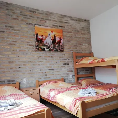Hostel A24 Assistance